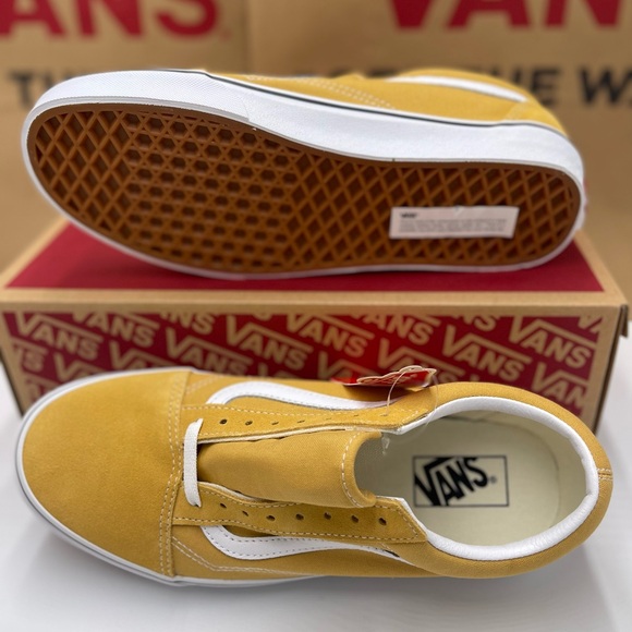 Vans WMNS Mustard Vans Men’s Old Skool
Ochre/True White Sneakers 
VN0A38G1QA0 - Picture 14 of 16